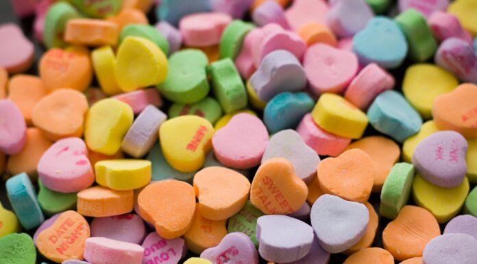 Homeschool Mom Collective Love Like Jesus Table